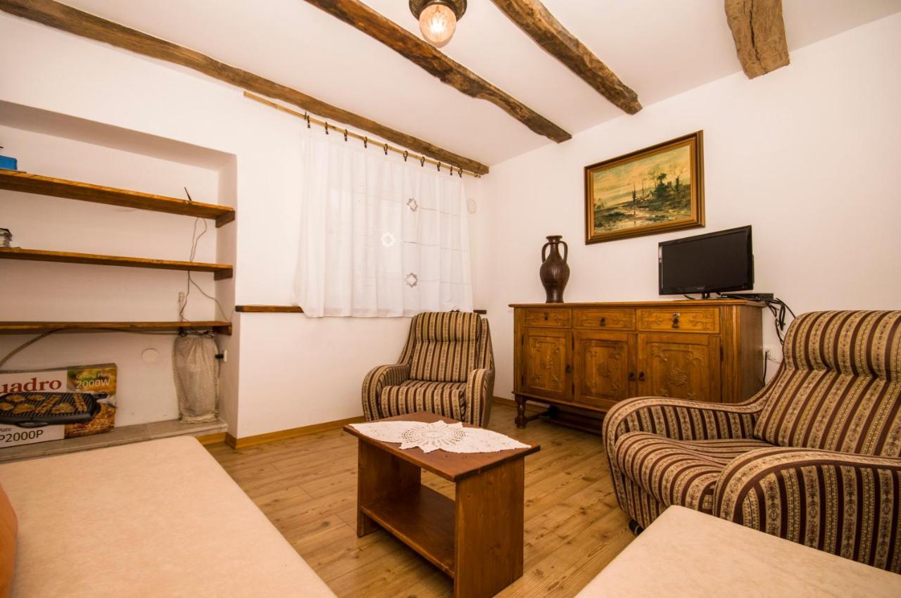 Holiday Home Trostova Kuca Pazin Exterior foto